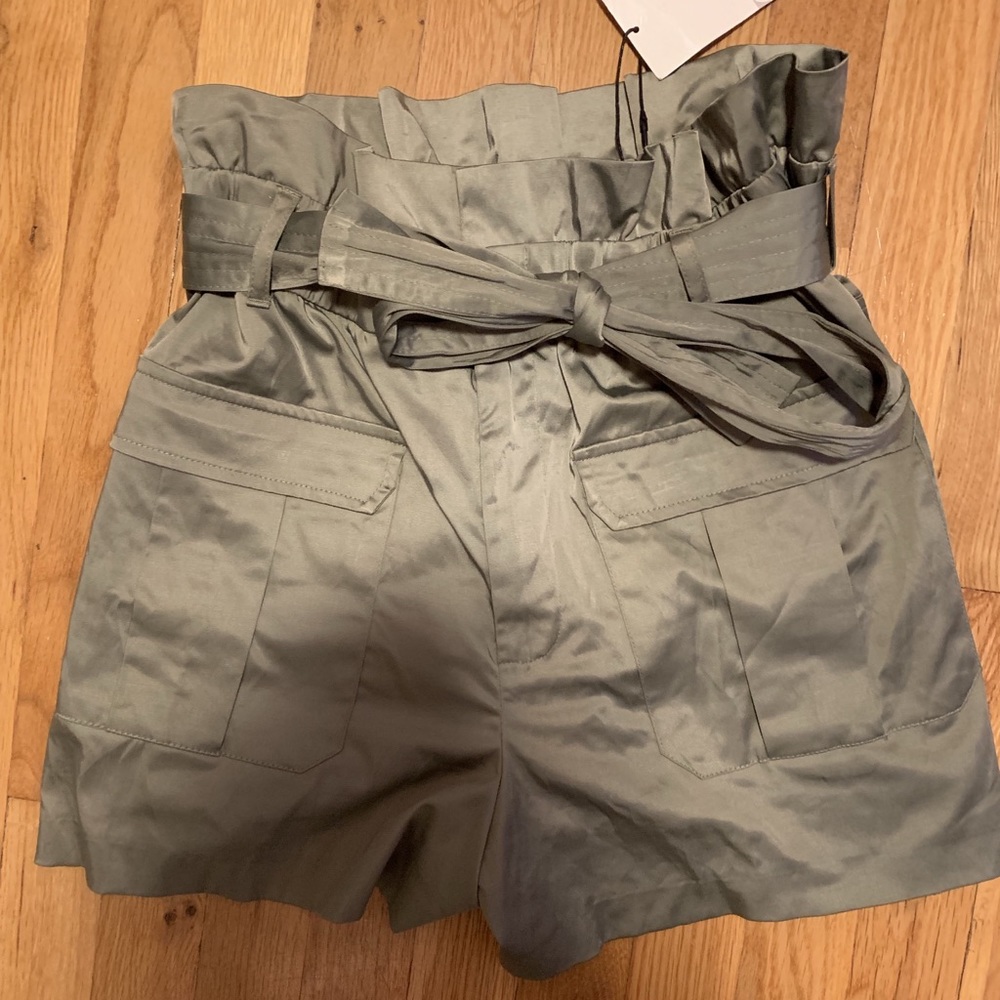 Brand new Zara, olive green shorts! Tag still on!